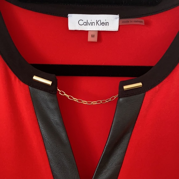 Women’s Calvin Klein Red & Black top - Picture 2 of 3